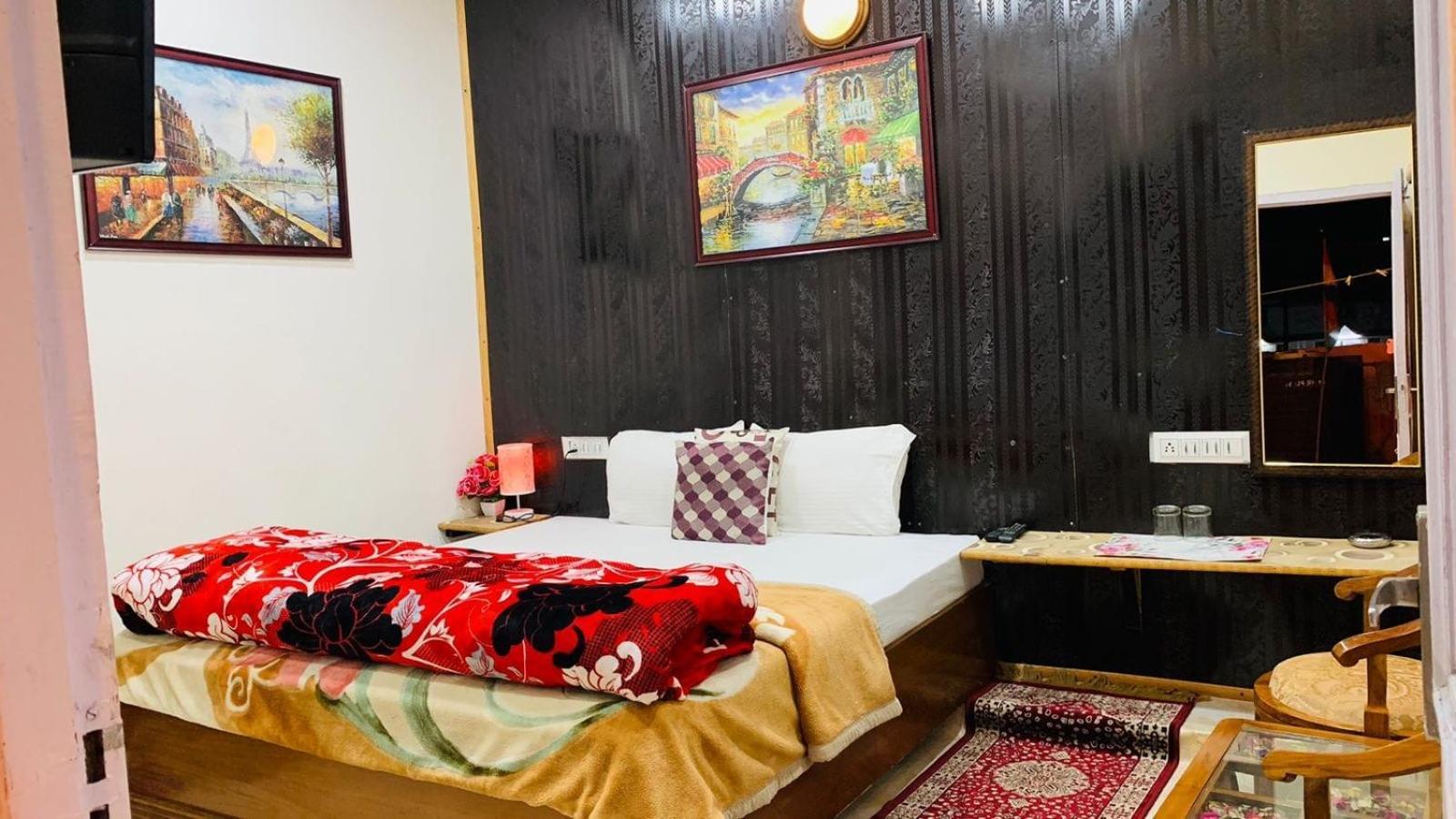 Solan Regency Otel Dış mekan fotoğraf